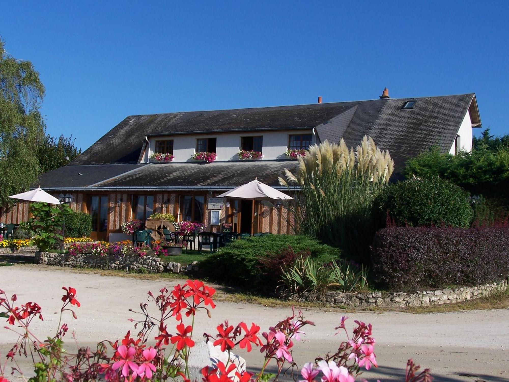Logis Hotel Restaurant Le Vieux Fusil Soings-en-Sologne Eksteriør bilde